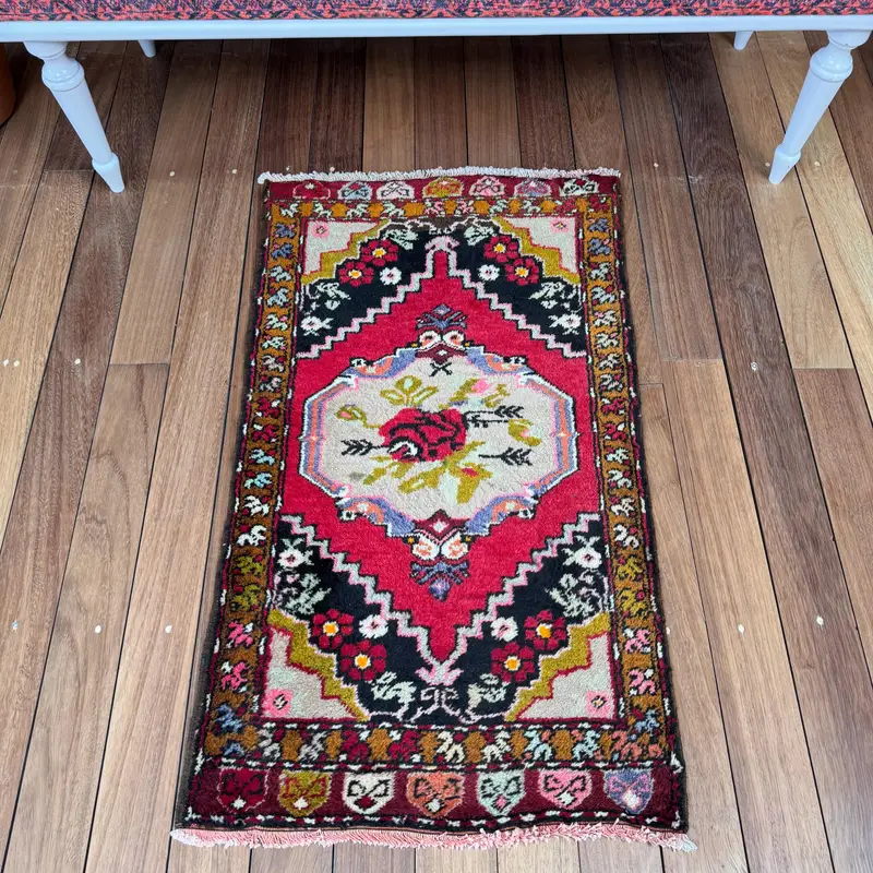 Turkish Vintage Rug 1.9x3.2 ft, Red Oushak Ombré Rug - 1