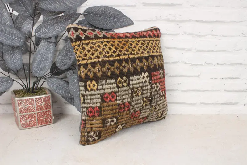 Living Room Throw Cushion, Home Decor Pillow, Kilim Pillow Cover, 14x14 Red Pillow Sham, Boho Pillow Sham Cover, Car Cushion Cover, Pillow Case - 3