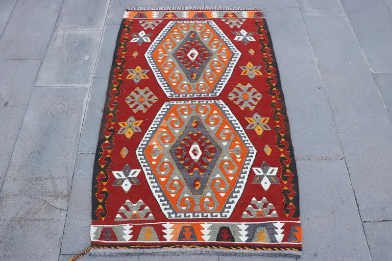 Kırmızı, Turuncu Çizgili Halı, 2,7x4,7 ft Geometrik Tasarım