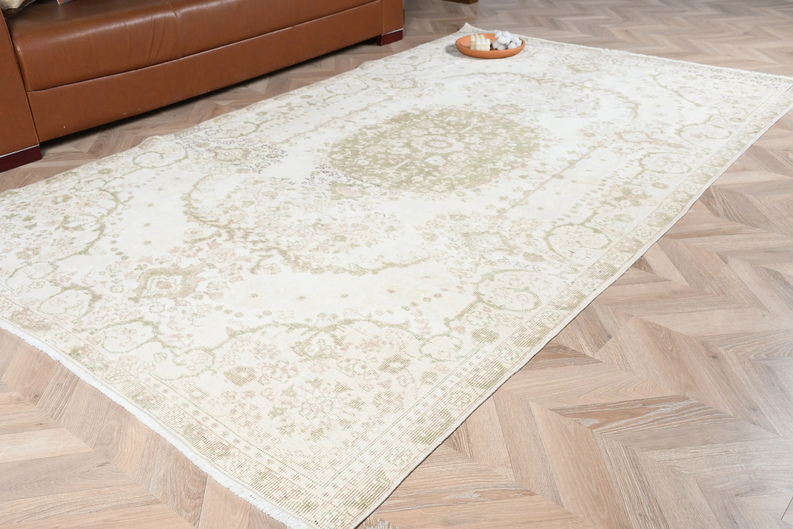 Türk Vintage Büyük Halı 5.2x9.04 ft, Beyaz Yün Halı - 1
