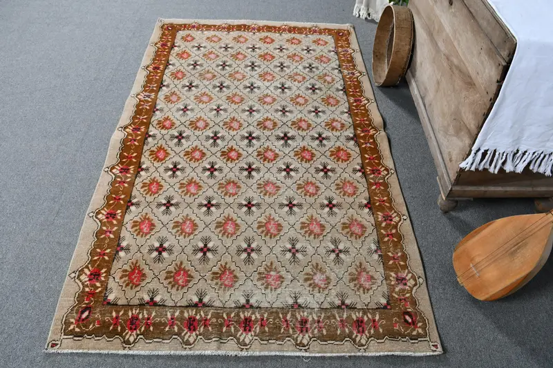 Zarif Bej Halı, 4x6 ft Sağlam Konfor