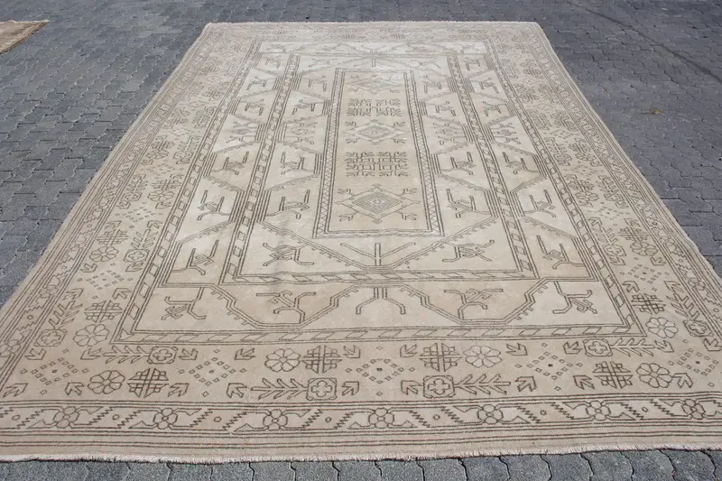 Vintage Turkish Rug 8.6x12.6 ft (261x385 cm), Oushak Brown Striped Rug - 1