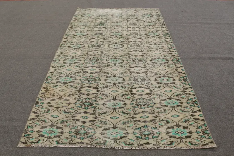 Zarif Bej Oryantal Halı, Yeşil Desenli 8,5x8,5 ft