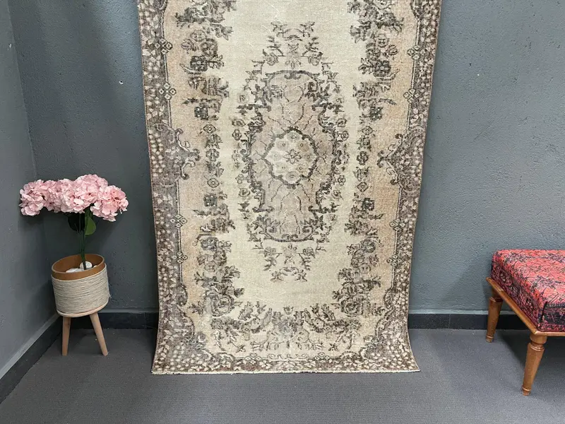 3.9x6.7 ft Vintage Rug, Turkish Area Rug, Brown Ombré Wool Rug - 1