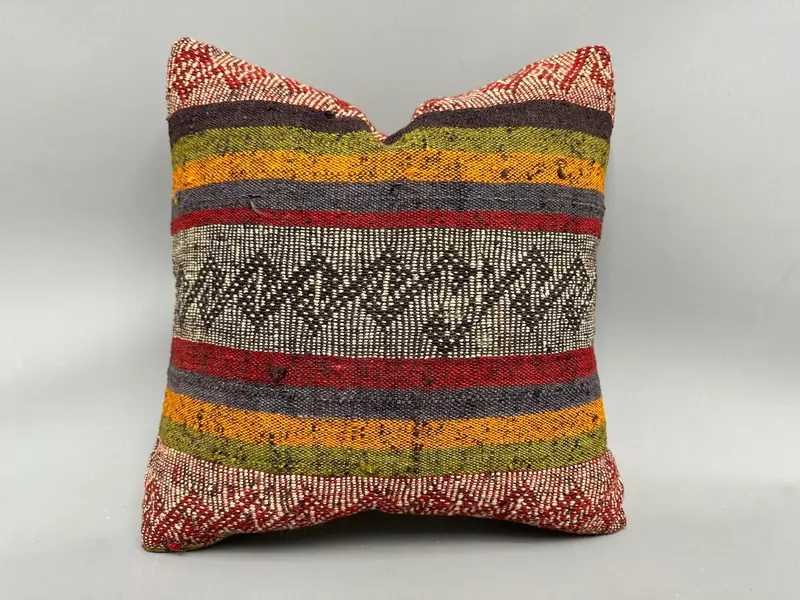 Throw Kilim Pillow, Vintage Kilim Pillow, Muted Cushion Case, Kilim Cushion Sham, Bench Cushion, Pillow Case, 18x18 Red Cushion - 1