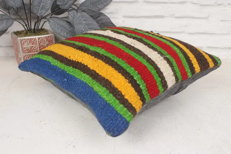 Vintage Kilim Throw Pillow, Kilim Pillow Cover, Pillow Cover, Sustainable Cushion, Kilim Cushion Sham, 14x14 Red Pillow Cover, Retro Throw Cushion - 6