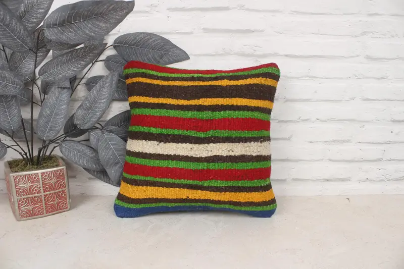 Vintage Kilim Throw Pillow, Kilim Pillow Cover, Pillow Cover, Sustainable Cushion, Kilim Cushion Sham, 14x14 Red Pillow Cover, Retro Throw Cushion - 1