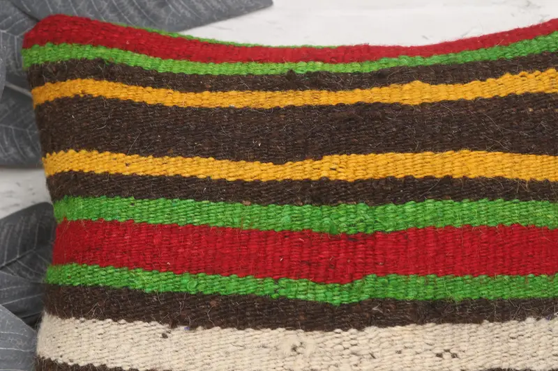 Vintage Kilim Throw Pillow, Kilim Pillow Cover, Pillow Cover, Sustainable Cushion, Kilim Cushion Sham, 14x14 Red Pillow Cover, Retro Throw Cushion - 2