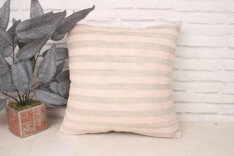 Kilim Pillow, 20x20 Pink Cushion Cover, Turkish Rugs Pillow Case, Pillow for Sofa, Lounge Throw Pillow Case, Cushion Case, Boho Pillow Sham Cover - 1