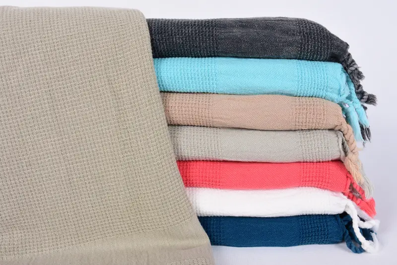 刺繍タオル、オーガニックトルコのタオル、70x32コットンストーンウォッシュタオル、トルコのビーチタオル、プールタオル、ユニークな結婚式の贈り物、結婚式の好意
