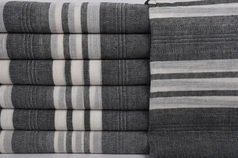 Fouta towel, Oversized Beach Towel, 68x40 Cotton Striped Towel, Bachelorette Party Gifts Bridesmaids, Best Friend Christmas Gift, Turkish bath towel - 1