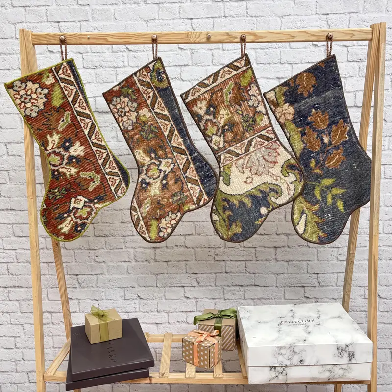 Calcetín con adornos navideños de arcoíris, calcetín navideño de 9 pulgadas de ancho