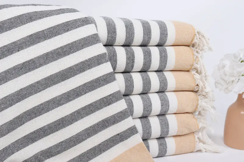 Monogram Plaj Havlusu Hardal Çizgili Havlu, 40x67 İnç