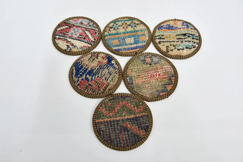 Posavasos redondos bohemios azules y beige, posavasos bohemios con estilo