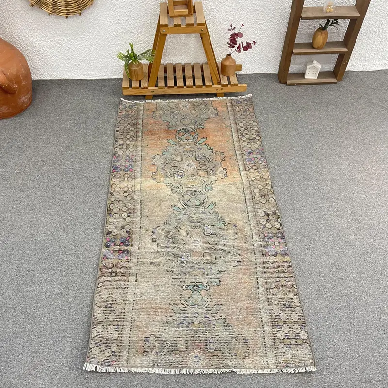 Blauer und orangefarbener Teppich, 2,7 x 5,2 Fuß, geometrisches Blumenmuster