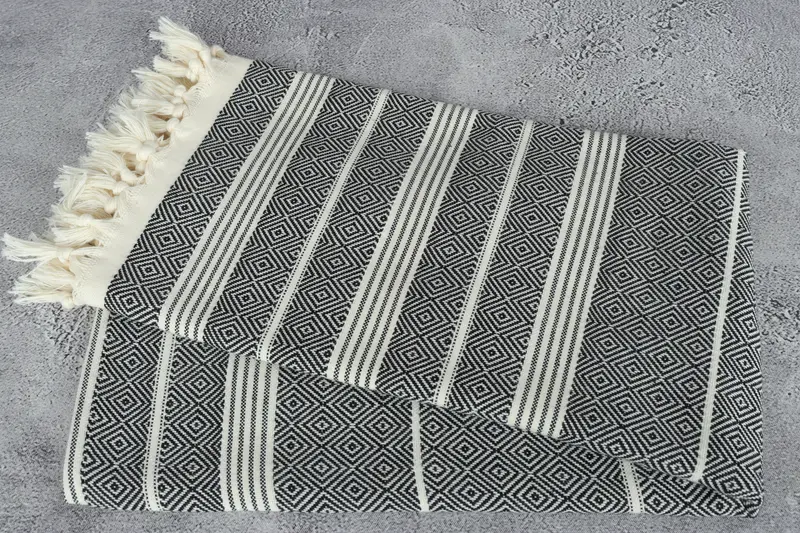 Personalized Towel, Personalized Wedding Gift, Guest Towel, Family Gift, Cotton towel, Embroidered Beach Towel, 70x38 Cotton Diamond Towel - 6