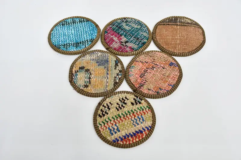 Posavasos redondos bohemios azules y marrones, posavasos bohemios con estilo