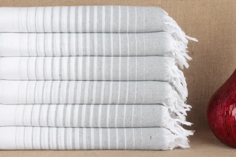 Toalla turca de algodón orgánico, toalla de playa a rayas, color blanco y gris, 40 x 69 pulgadas