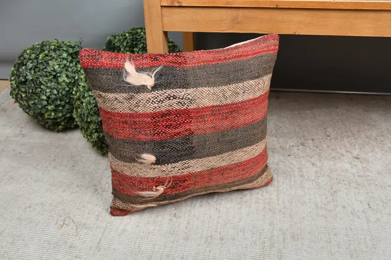 Luxury Cushion Cover, Vintage Kilim Pillow, Home Decor Pillow, Aesthetic Cushion, Pillow Case, Throw Kilim Pillow, 16x16 Red Pillow Cover - 7
