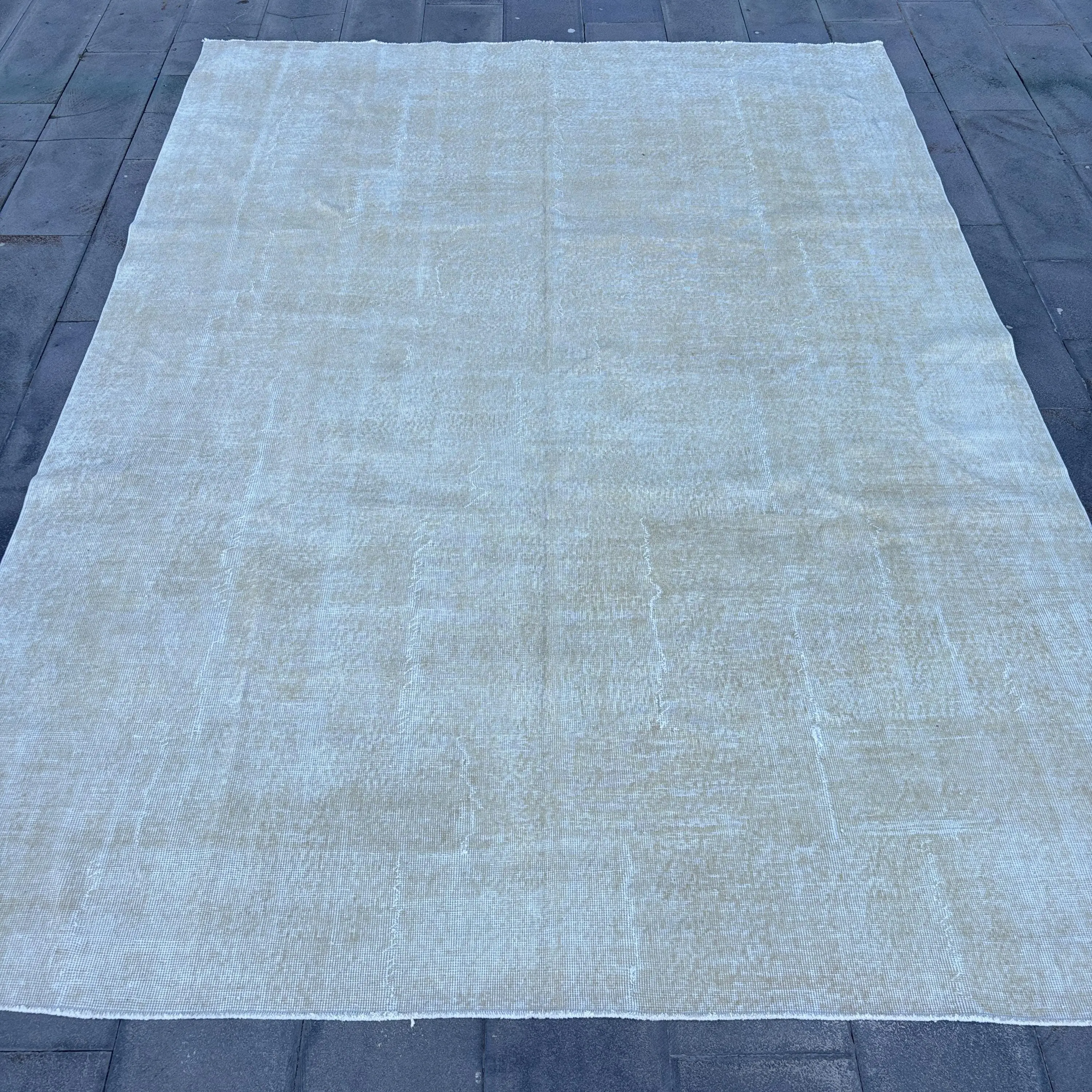 8.1x11.3 ft Turkish Rug, Vintage Oversize Rug, White Gray Ikat Rug - 1