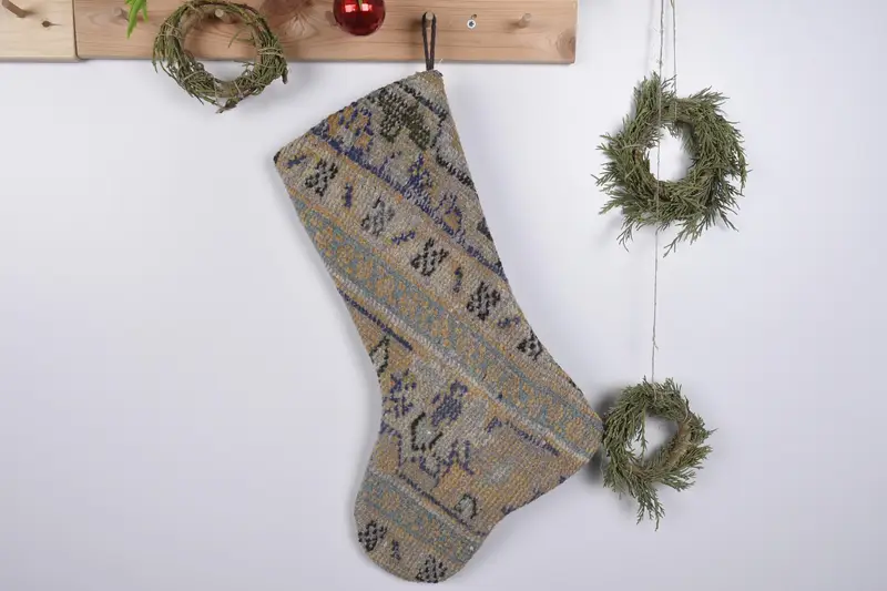 Şenlikli Noel Süsleri Deseni, Dayanıklı Zanaatkar Noel Çorabı