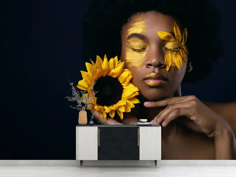 Elegante bedruckte Tapete: Afrikanische Frau, Sonnenblume, abstrakte Kunst