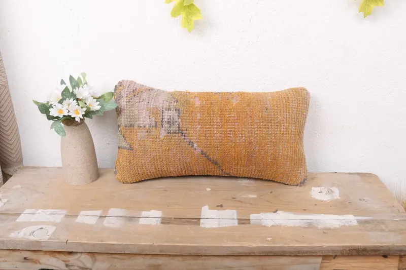 Orange & Braun besticktes Wurfkissen, handgemachtes geometrisches Kissen