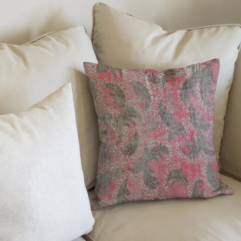 Gestricktes bedrucktes Kissen mit rosa und grünem Muster für die Inneneinrichtung