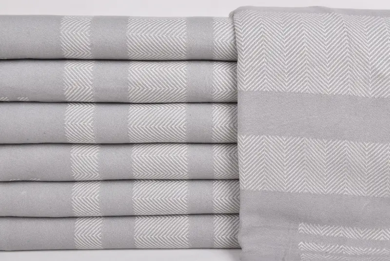 Sand-resistant towel, Spa Gift Towel, Girls Weekend Getaways Gifts, Quick-dry towel, Welcome Wedding Gift, 68x38 Cotton Chevron Towel, Gift For Him - 1