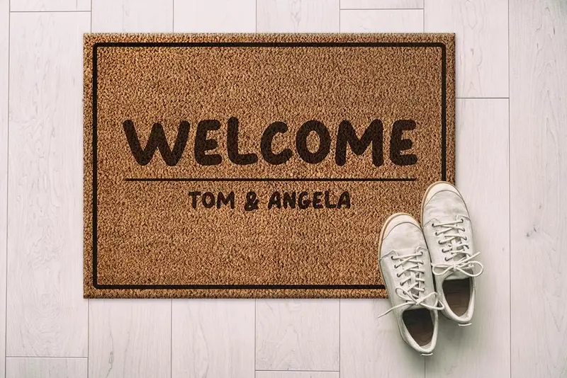 エレガントでモダンなプリントラグ：ユニークなデザインのウェルカムドアマット