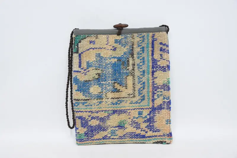 ヴィンテージモチーフのアールデコウールショルダーバッグ、キリムバッグ