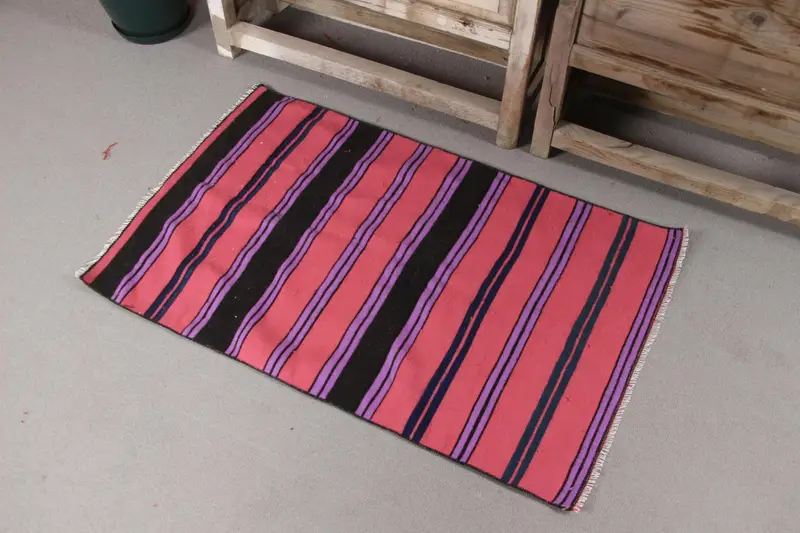 2,1x3,37 ft türkischer Teppich, kleiner Vintage Teppich, Teppich mit roten Pflanzen und Bäumen - 1