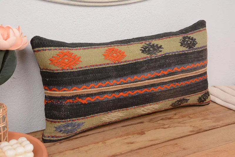 Handgefertigtes geometrisches Kissen in Grün und Braun, vielseitiges 12x24-Wurfkissen