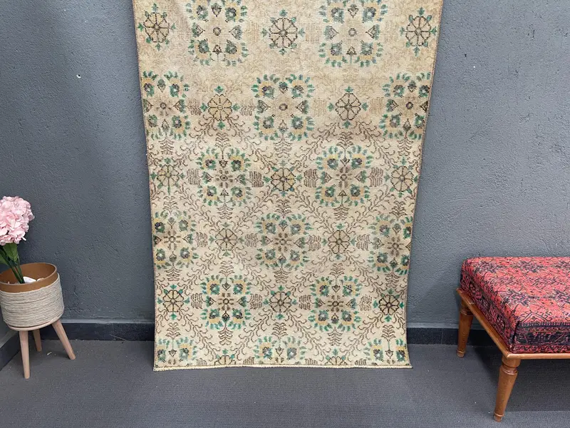 Turkish Oushak Accent Rug 3.6x6.4 ft (110x195 cm), Vintage Beige Ombré Rug - 1