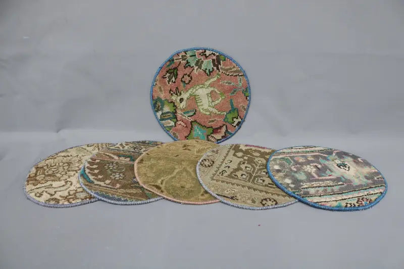 Böhmisches blaues und rosa Kreis-Tischset, Boho-Dekor aus Baumwolle und Wolle