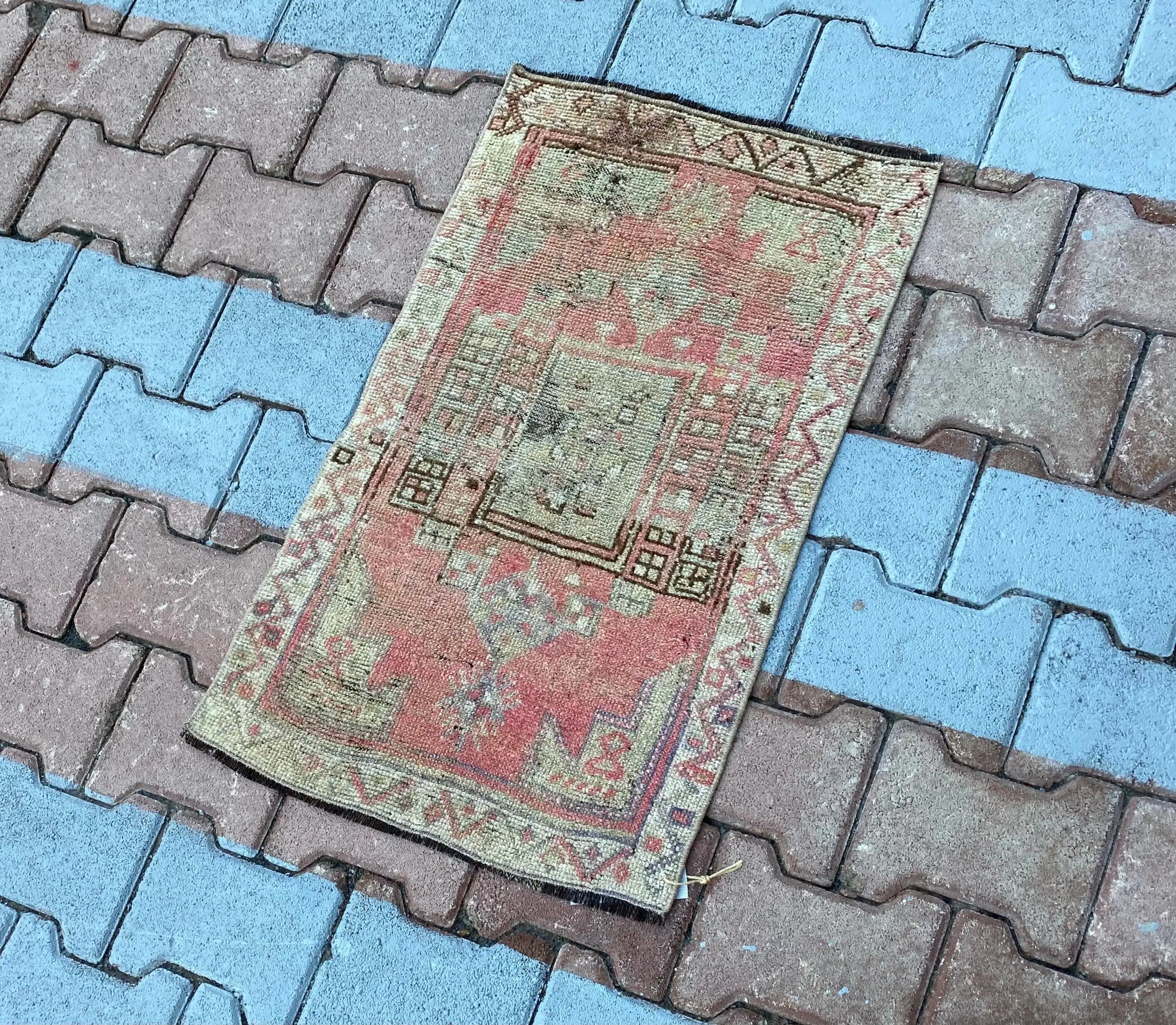 Turkish Vintage Rug 1.6x2.6 ft, Red Floral Wool Rug - 1