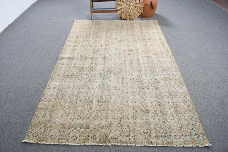 Turkish Area Rug 4.7x7.2 ft, Vintage Oushak Beige Floral Wool Rug - 1