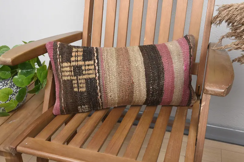 Lila und braun gestreiftes Leinenkissen, Vintage besticktes Kissen