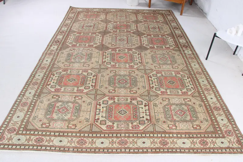 Handmade Beige & Orange Rug, 0.5x9.6 ft Polka Dot