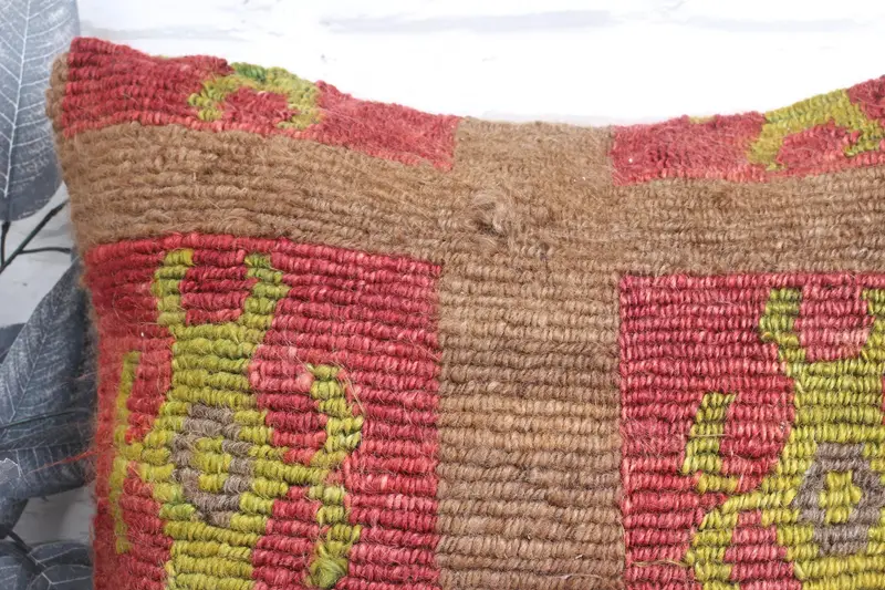 Sustainable Pillow Cover, Pillow Cover, 18x18 Red Pillow Case, Kilim Pillow Cover, Handmade Kilim Cushion, Anatolian Pillow, Pillow for Sofa - 2