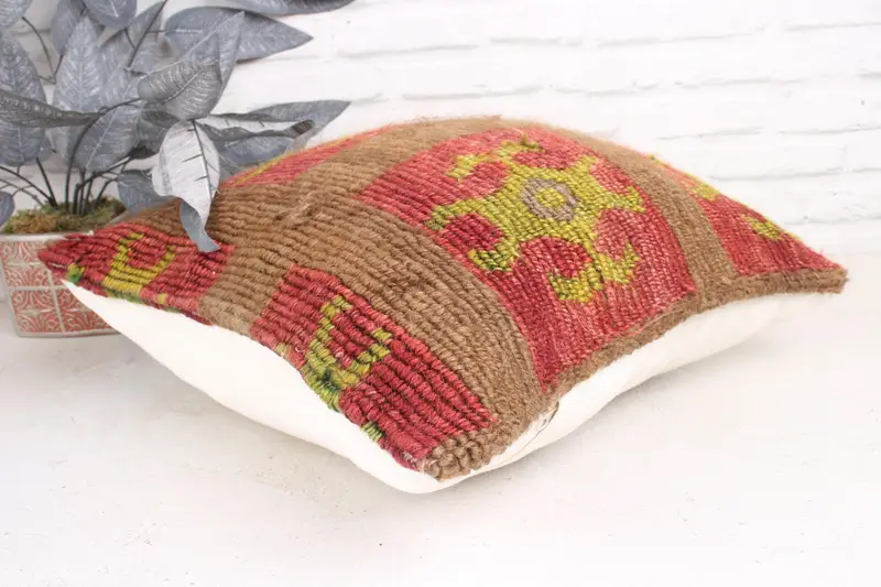 Sustainable Pillow Cover, Pillow Cover, 18x18 Red Pillow Case, Kilim Pillow Cover, Handmade Kilim Cushion, Anatolian Pillow, Pillow for Sofa - 6