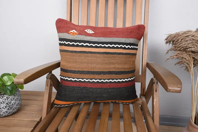 Almohada roja de 45x45 cm, funda de almohada antigua para dormitorio a rayas - 1