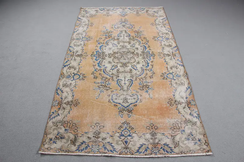 オレンジ & ブルー ラグ、3.8x6.9 フィートの幾何学的な花柄デザイン