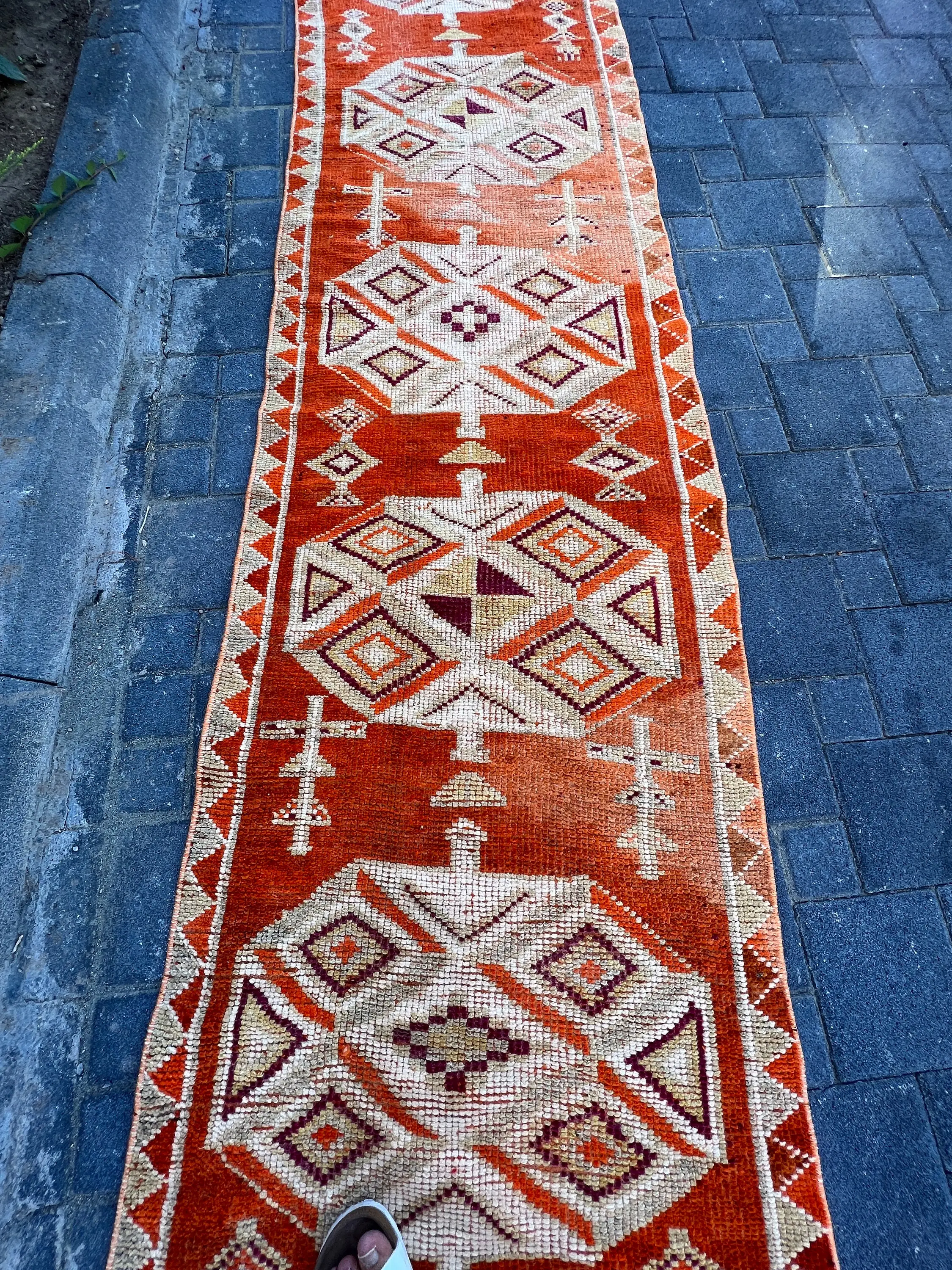 Vintage Herki Runner Rug 2.7x12.7 ft (81x387 cm), Turkish Red Floral Rug - 1