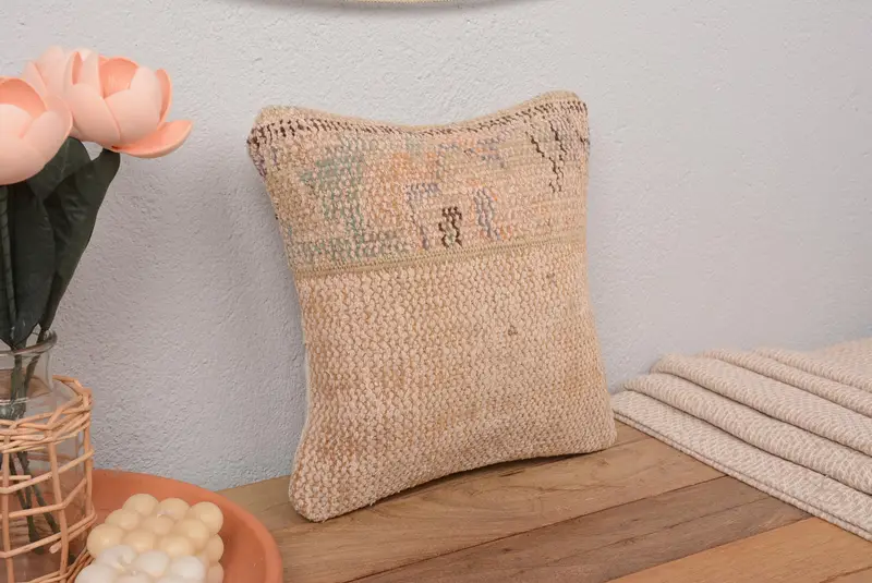 Orange & Grün besticktes Wurfkissen, handgemachtes geometrisches Leinenkissen