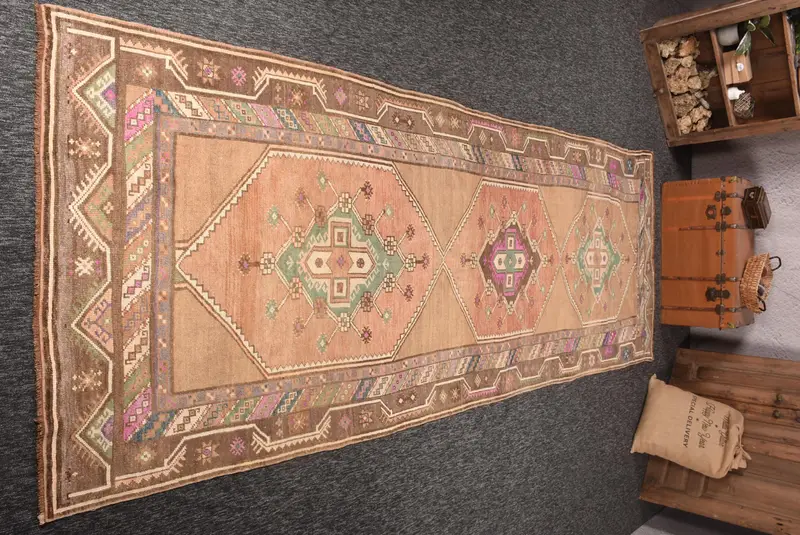 Turkish Vintage Rug 4.5x13.1 ft, Herki Beige Geometric Wool Rug - 1