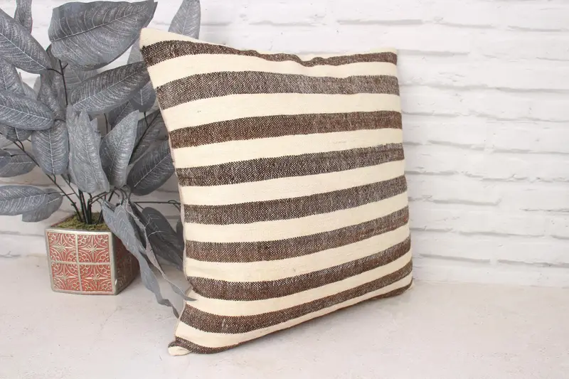 Boho Throw Pillow Cover, Cushion Case, 18x18 White Pillow, Vintage Pillow, Kilim Pillow Cover, Sustainable Pillow Sham, Home Decor Pillow - 3