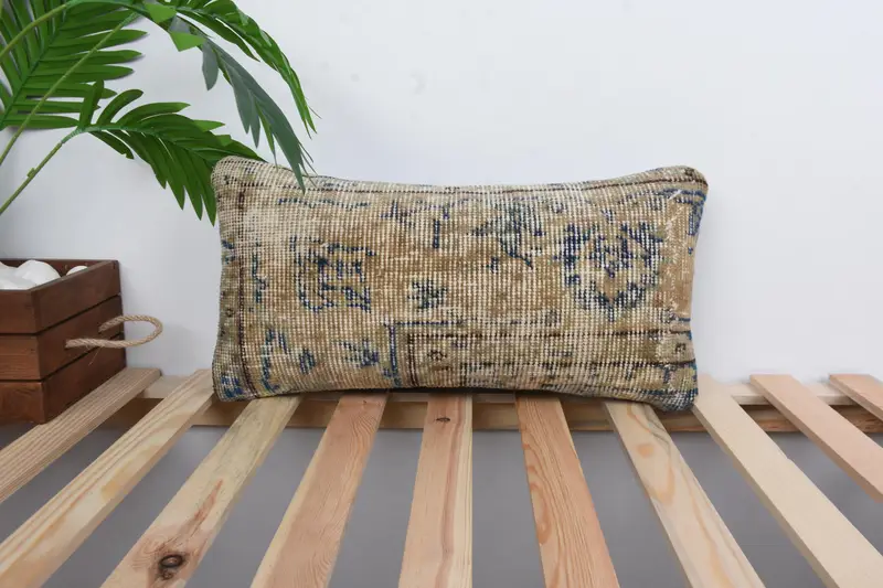 Beigefarbenes, besticktes Kissen im Südwesten, Vintage-Kissen mit Reißverschluss