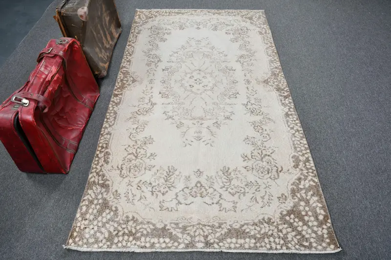 Alfombra turca de 3,6x6,9 pies, alfombra de área vintage, alfombra de lana floral marrón blanco - 1