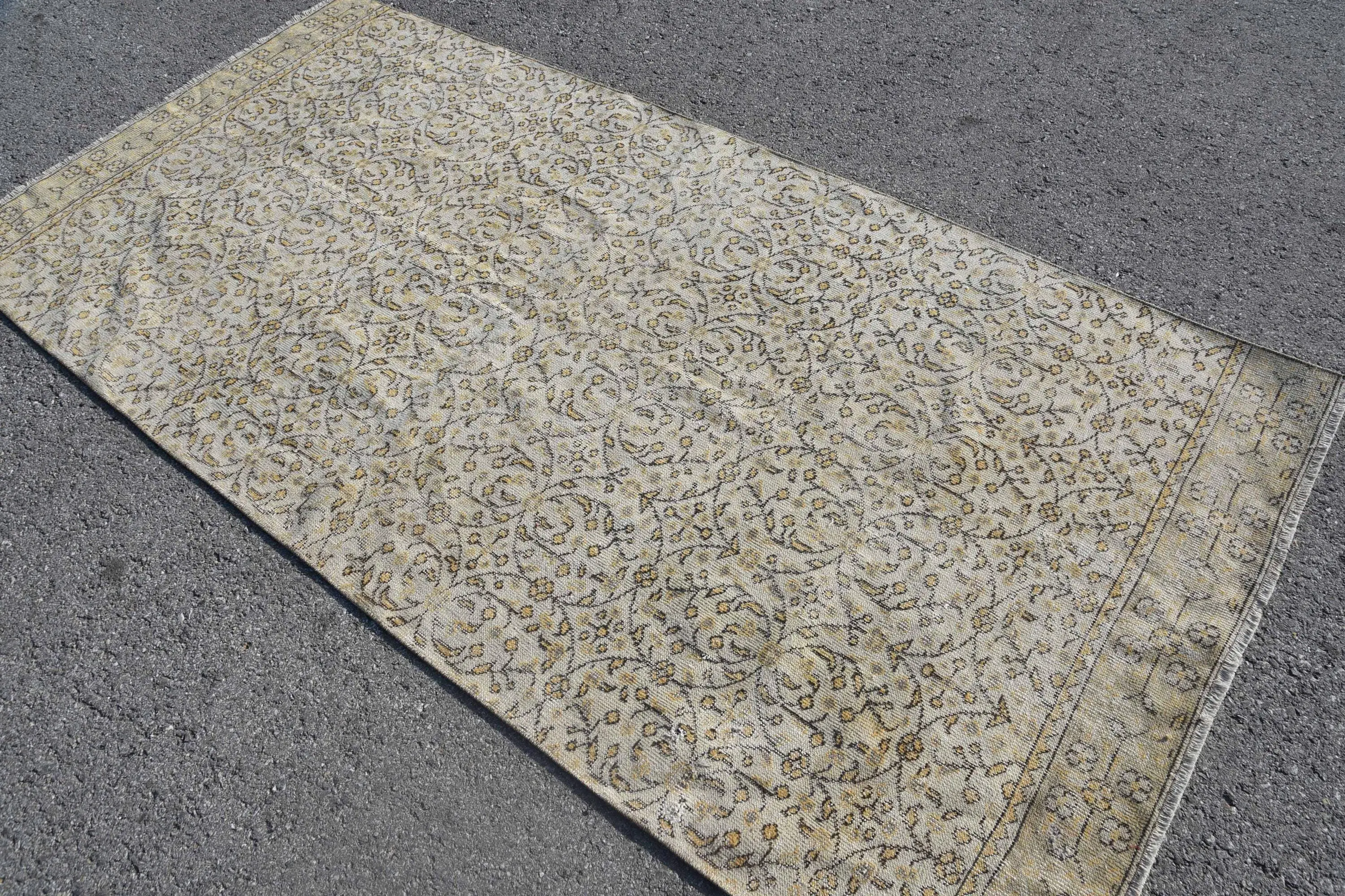 Vintage Turkish Area Rug 4.1x8.4 ft (126x255 cm), Beige Oriental Rug - 1